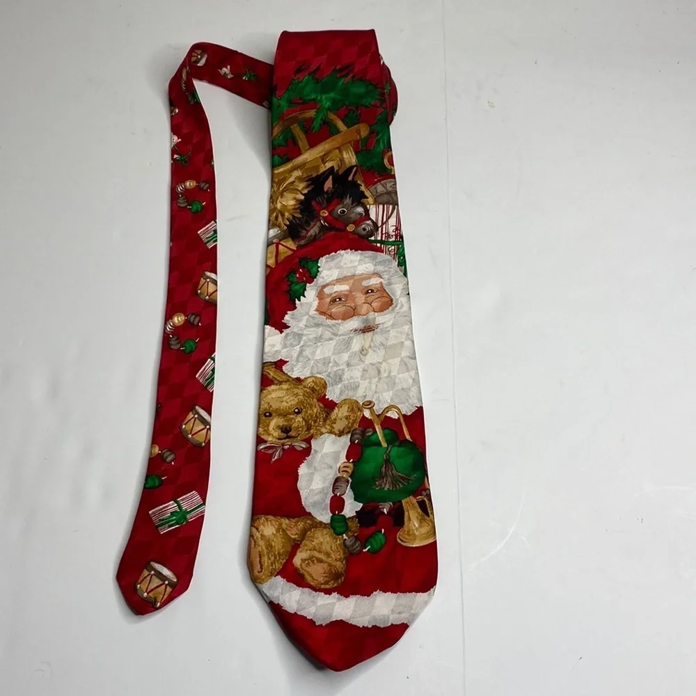 Hallmark festive tie